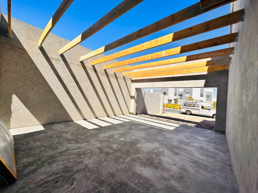 5 Bedroom Property for Sale in Sandown Western Cape